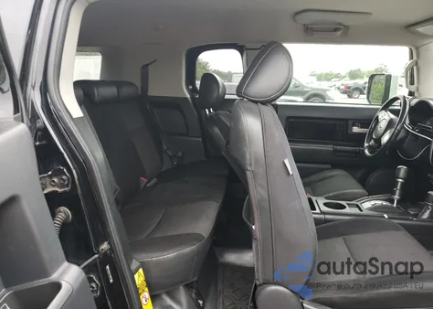 2008 Toyota Fj Cruiser z USA, uszkodzony, nr VIN JTEBU11F18K019688